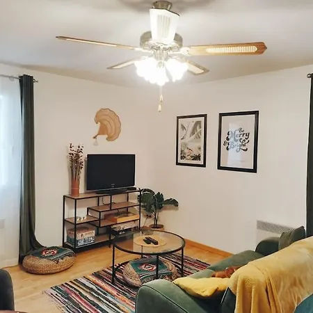 Au Levant De Marie Ii