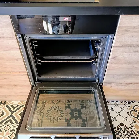 Au Levant De Marie Ii * غايلاك